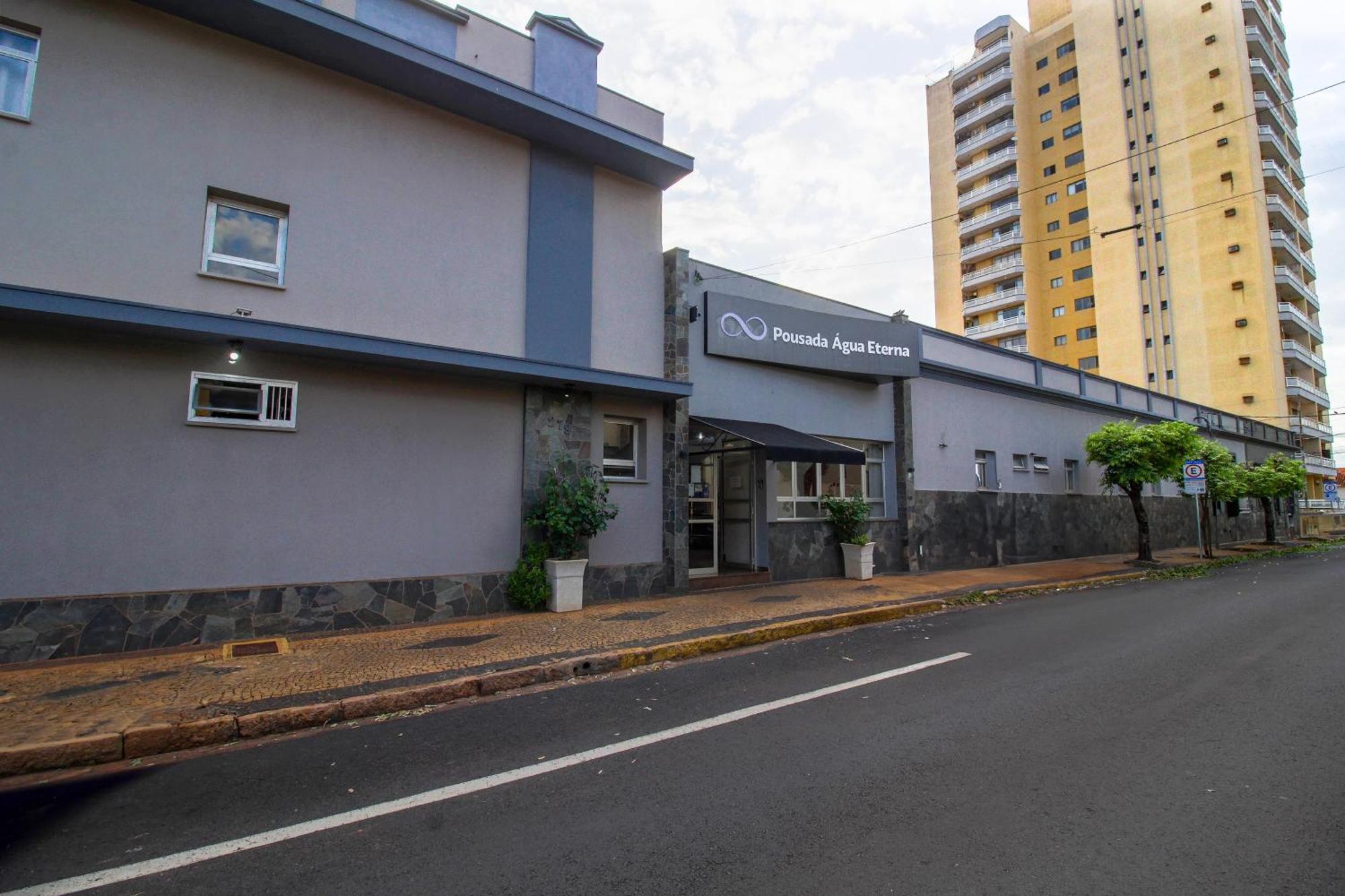 Pousada Agua Eterna - Proximo Ao Museu De Cera, Hot Beach E Thermas Dos Laranjais Olimpia Ngoại thất bức ảnh
